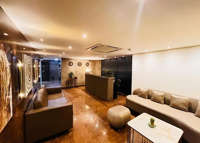 Hotel Royal Palace @ Patel Nagar Metro Station