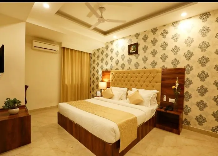 Hotel Ventus By Anvi Near Delhi Airport