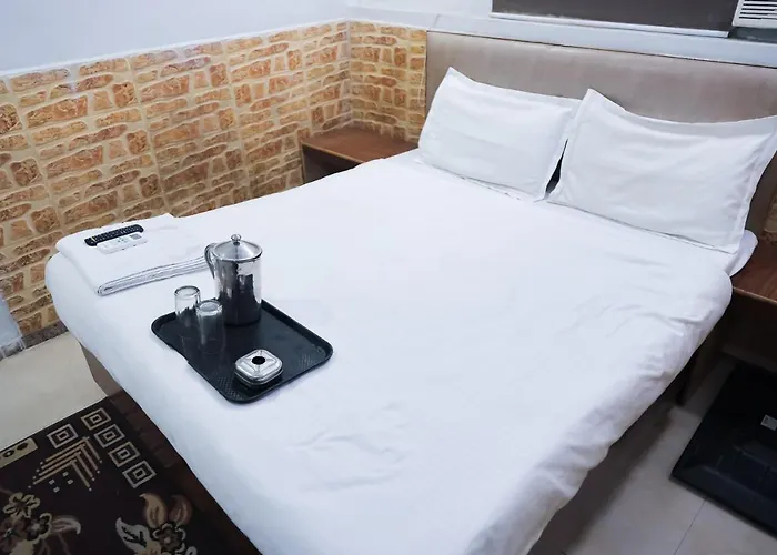 Roomshala 127 Mannat Stay - Laxmi Nagar
