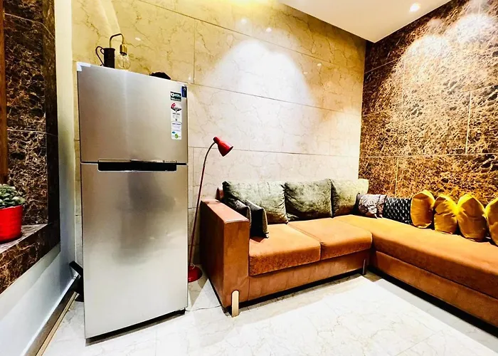 Divine Studios Rajouri Garden