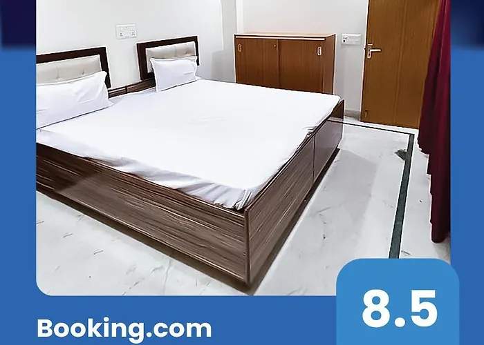 Hotel Shyam Villa - Near Govindpuri Metro Station