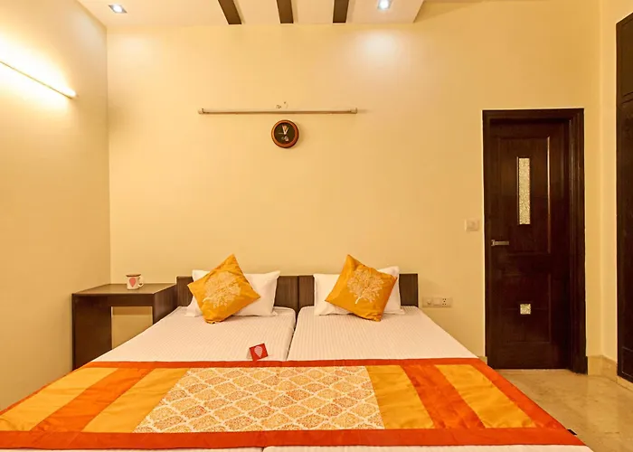 Oyo 3594 Kamla Nagar