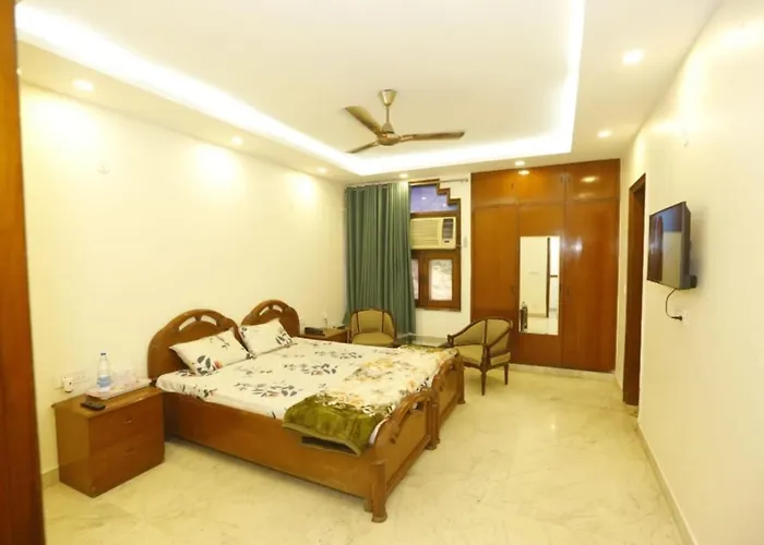 Hotel Sky Inn - Safdarjung Enclave