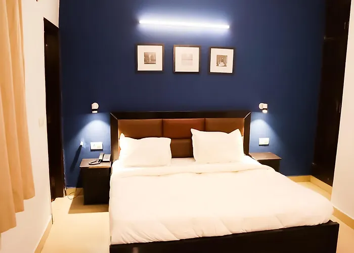 Hotel Agniv - Saket Metro