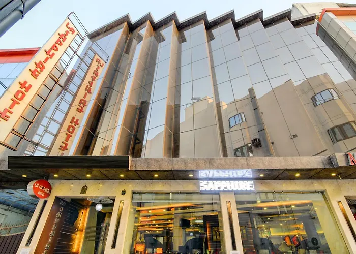 Airport La Sapphire Hotel & Restaurant