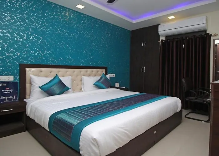 Airport Tourist Palace