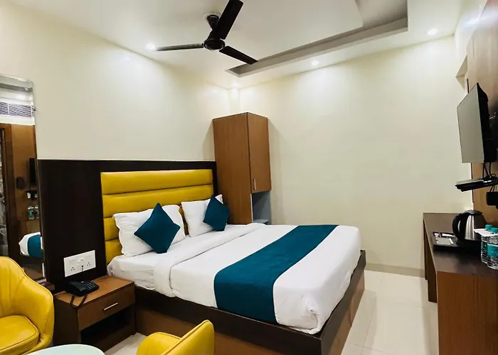 Hotel Royal Rosette With Free Wi-Fi Near New Delhi Railway Station
