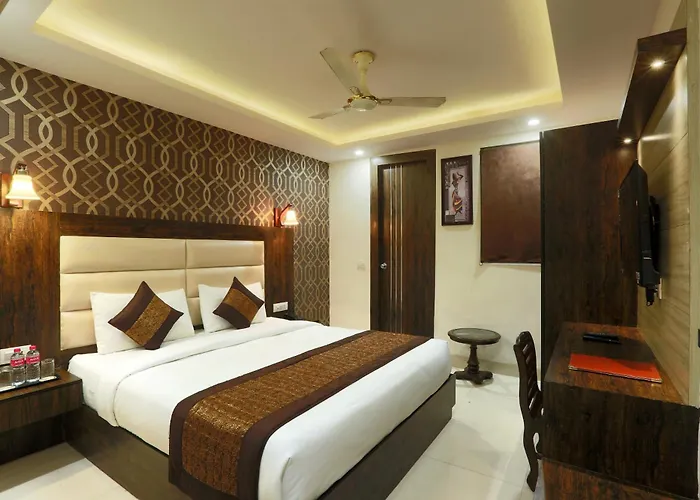 Airport Qualia Suites