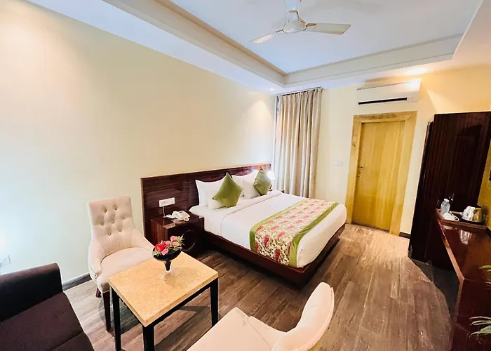 Hotel Banz Near Delhi Airport