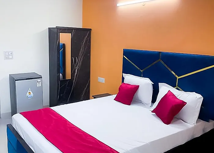 Roomshala 123 Happy Homes- Near Saket Metro