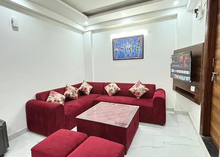 2Bhk Near Igi Airport New Delhi Yashobhoomi Manipal And Venkateshwar Hospital