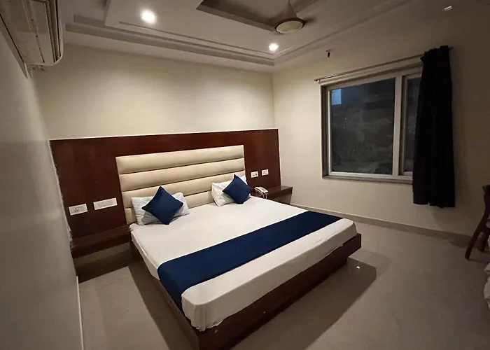 Hotel Sapphire At New Delhi Railway Station