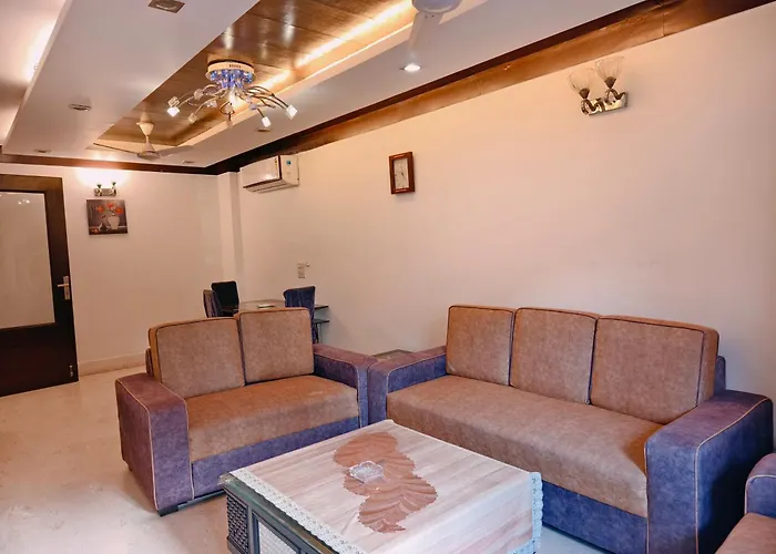Palatial 3Bhk Apartment!Greater Kailash 1