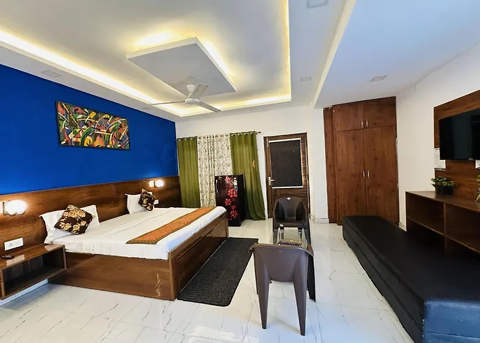 Hotel Golden - Premiums Rooms In South Extension