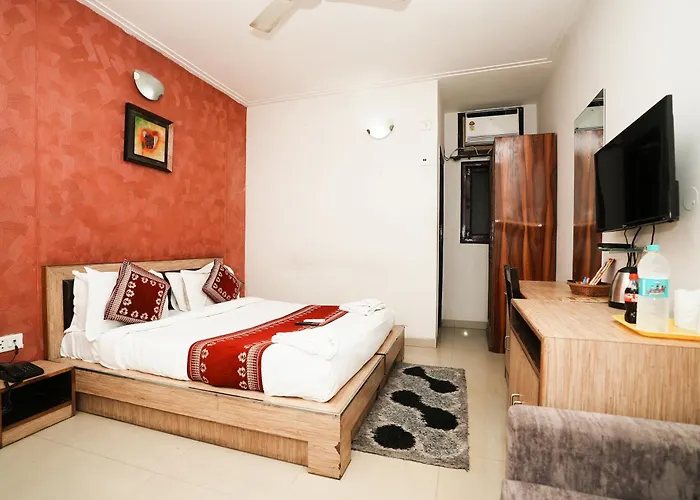 Hotel Om Paradise Near Igi Delhi Airport