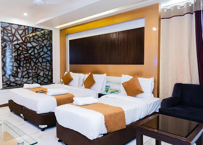 Hotel Le Benz - New Delhi Train Station