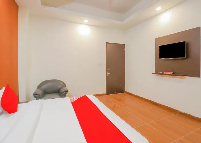 Hotel O Red Crown