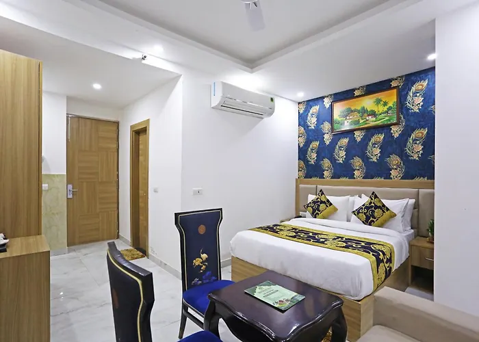 Decent Suites Inn- Mahipalpur, Delhi Airport, Aerocity