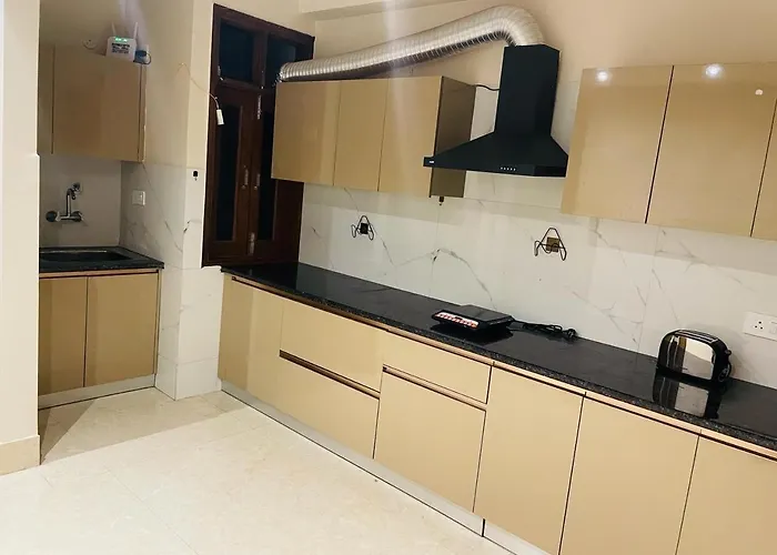 Wildflower 2Bedroom Boho Penthouse New Delhi