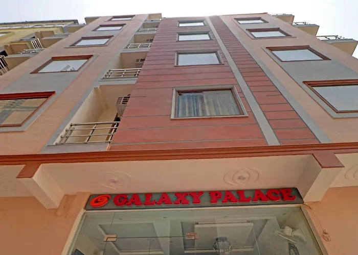 Oyo Flagship 80946 Hotel Galaxy Palace