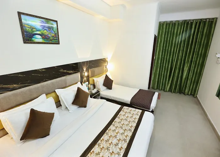 Hotel Popular Suites Delhi Airport