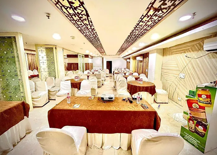 Hotel Spb 87 Near Karol Bagh Metro Station Delhi