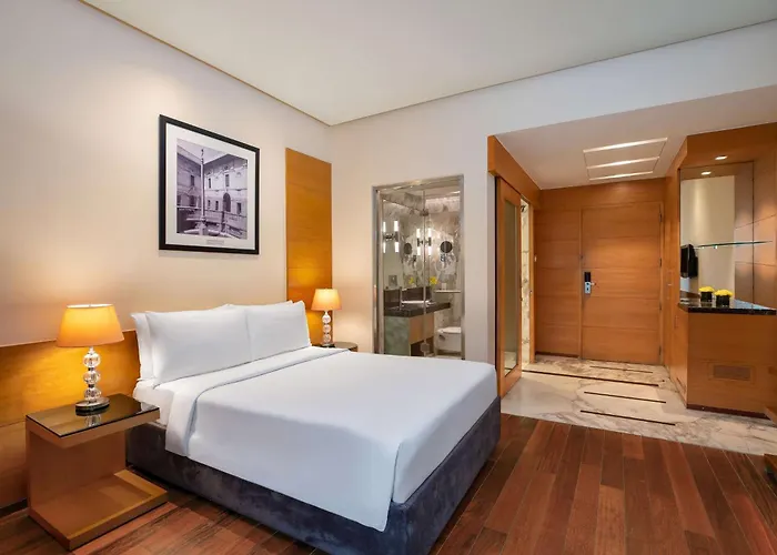 Hotel Bellwood Suites Near Delhi Airport