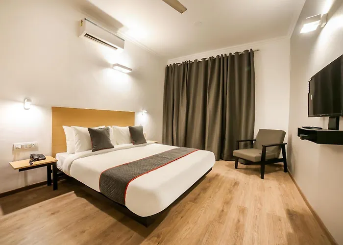 Hotel King Plaza Near Delhi Airport