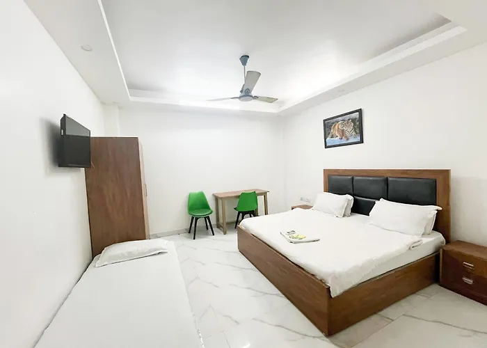 Hotel Classic Near Hazrat Nizamuddin