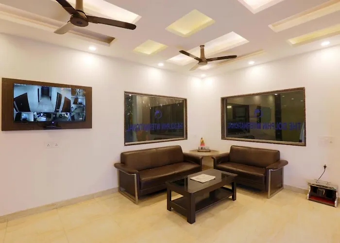 Hotel Dolphin At Delhi Airport