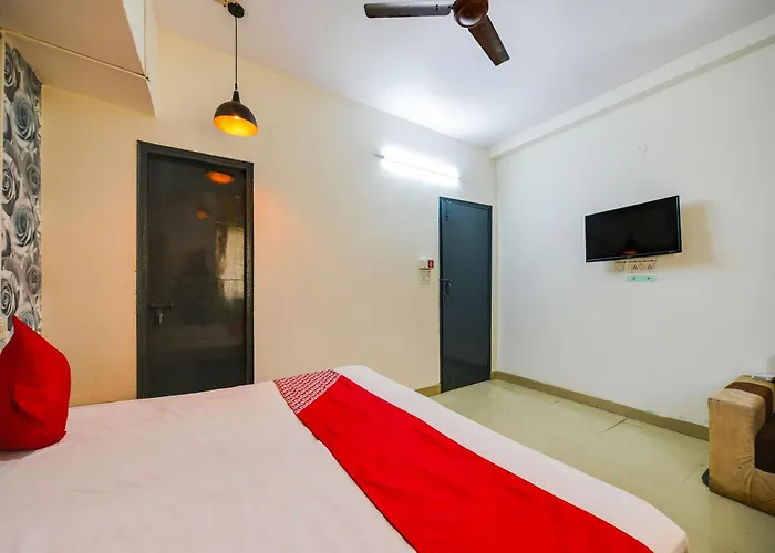 Hotel O Unique Delhi Home Stay