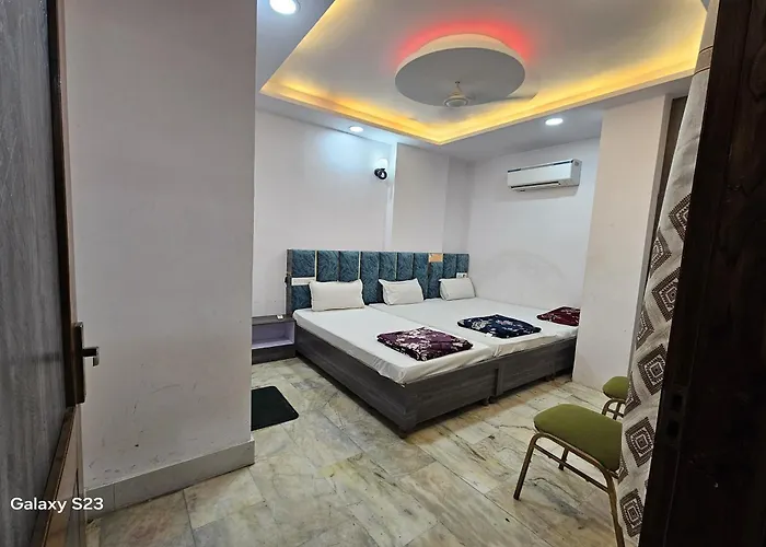 The Fazar Residency Near Hazrat Nizamuddin Dargah