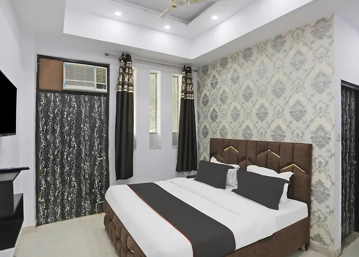 Hotel O Du Rooms Near Pul Bangash Metro Station