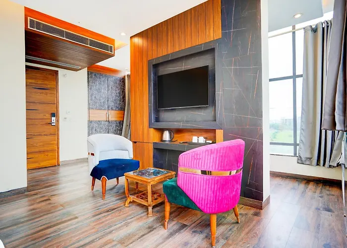 Hotel Premium Tark Near Igi Airport Delhi