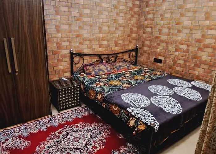Mughals Homestay