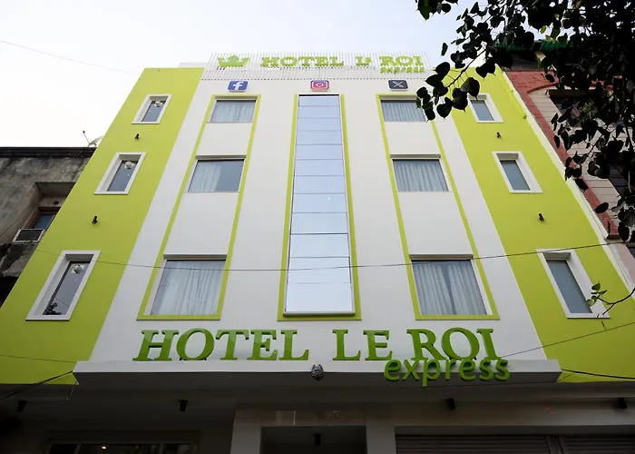 Hotel Le Roi Express Karol Bagh