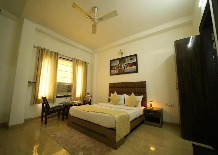 Runway Residency At Pitampura