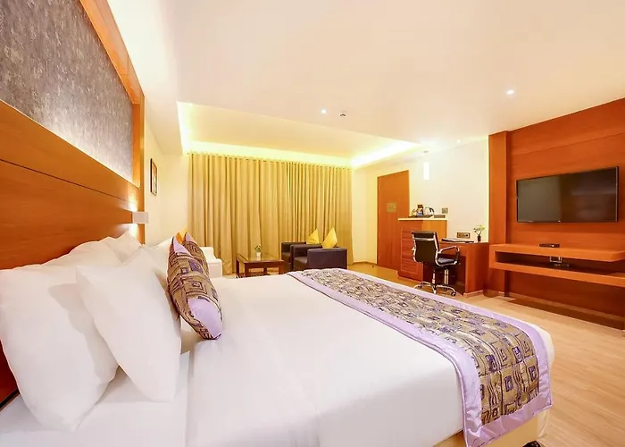 Hotel Belwood Near Delhi Airport