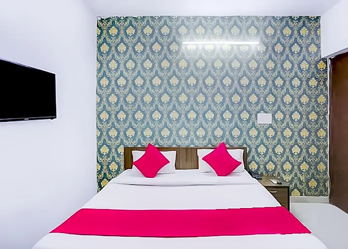 Bliss Stays Near Lajpat Nagar Metro Station