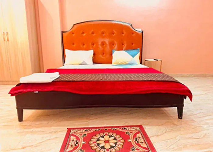 Hotel In Dwarka 8 Sec