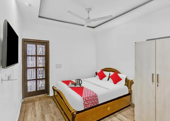 Hotel O Jangpura Inn