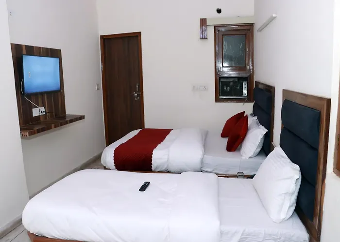 Hotel Gush At New Delhi Railway Station