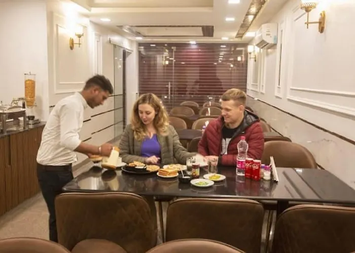 Hotel Devrana Delhi Airport