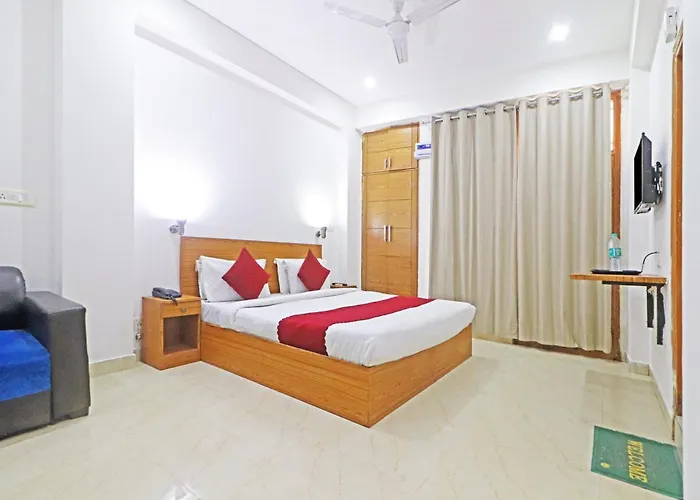 Hotel Trendy Residency - Couple Friendly Hotel