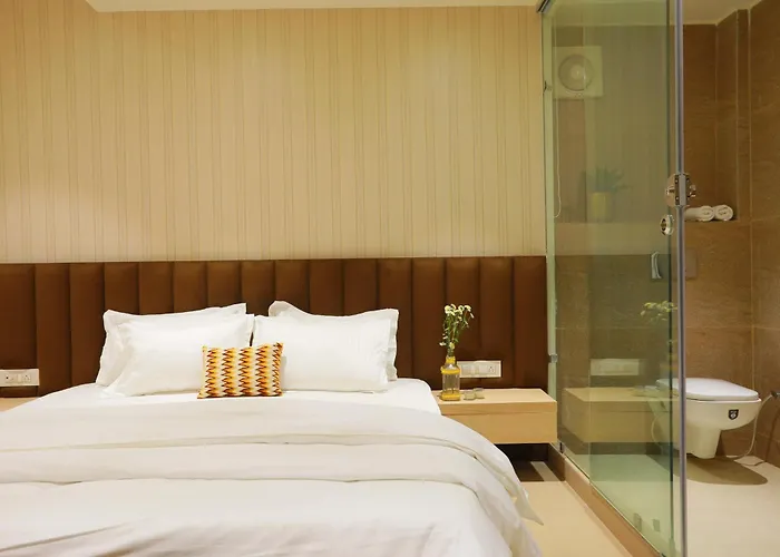 Hotel 16