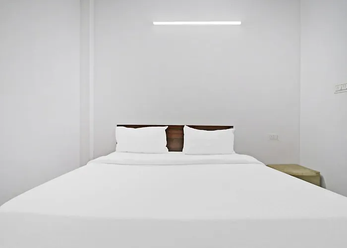 Town House Near M2K Cinema Pitampura