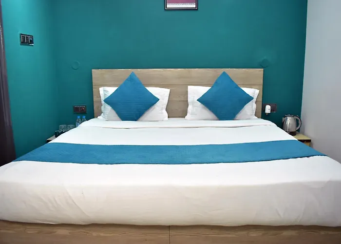 Qotel Hotel Rama Rohini Sector-24 Couple Friendly