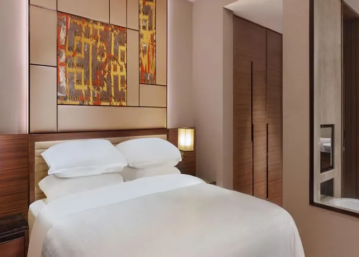 Hotel Belwoood Near Delhi Airport