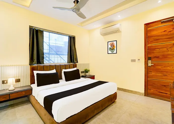 Hotel Tela International Near Delhi Airport