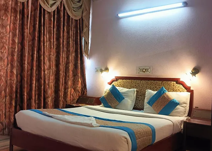 Hotel Classic Inn Near Karol Bagh Metro